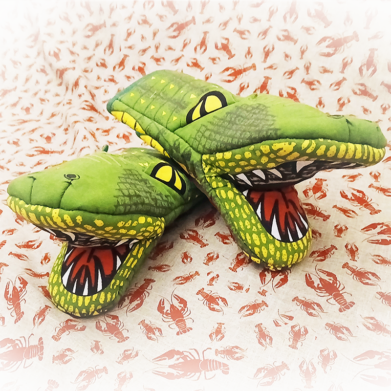 Alligator Oven Mitt – Southern Candymakers - (504) 523-5544